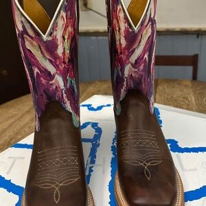Tin Haul Women's Multicolor Western Boots